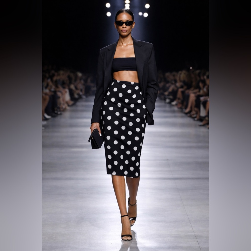 Zara Black and White Polka Dot Midi Skirt.size M.